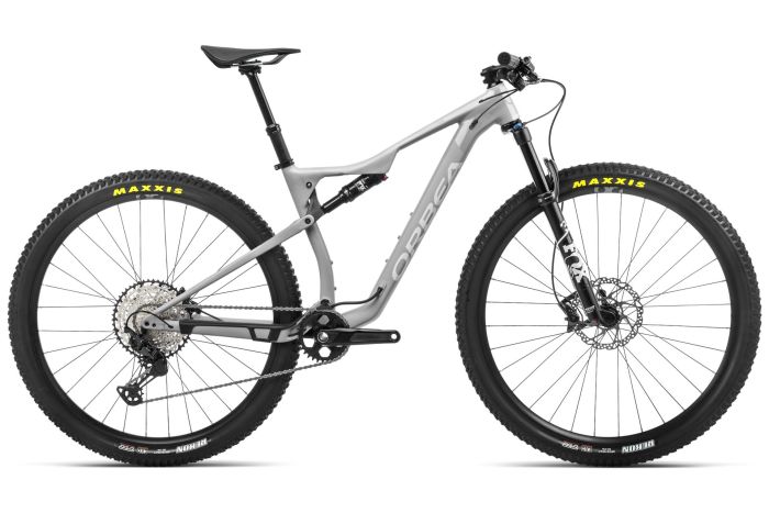 Orbea Oiz H20 - 29 Zoll - Fully - Aktion