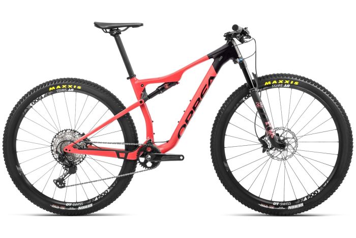 Orbea Oiz M30 - 29 Zoll - Fully - Aktion