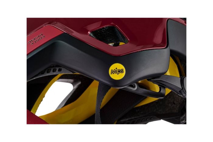 Cube Helm Strover