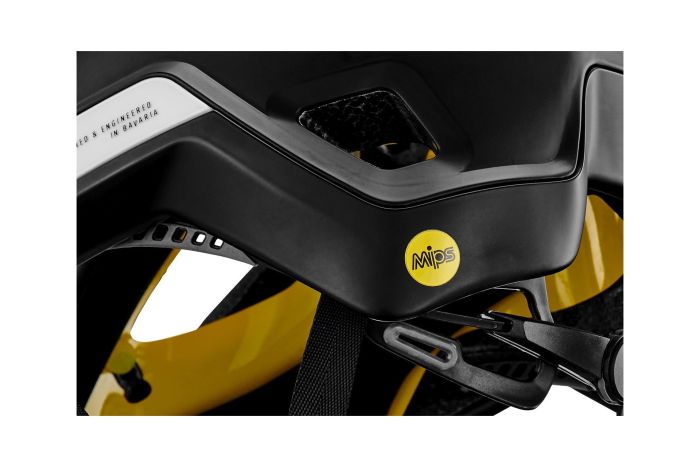 Cube Helm Strover