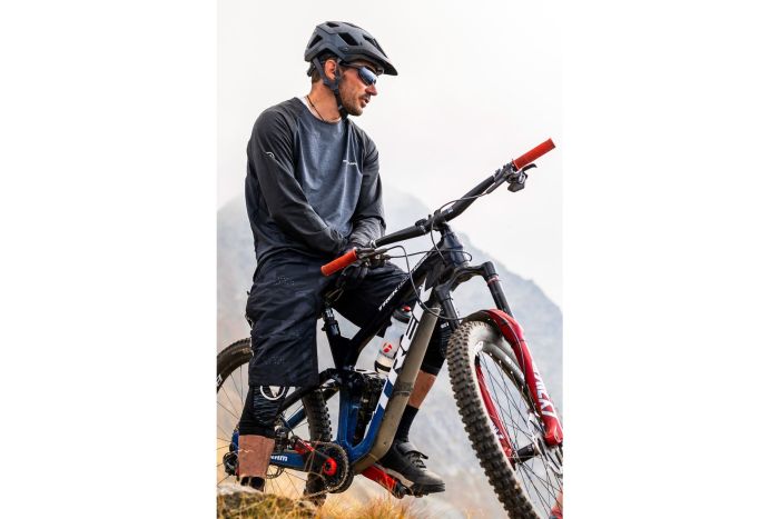 Endura Hummvee Plus MIPS Helm