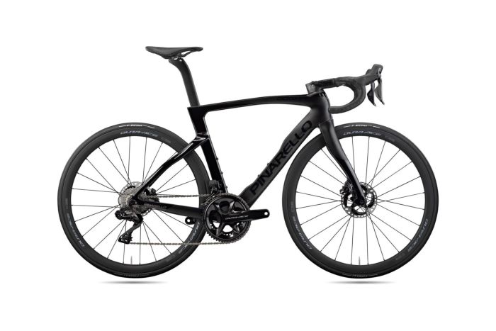 Pinarello Dogma F - Dura Ace Di2 - Fulcrum Speed Lite 40 - 28 Zoll - Diamant - Aktion