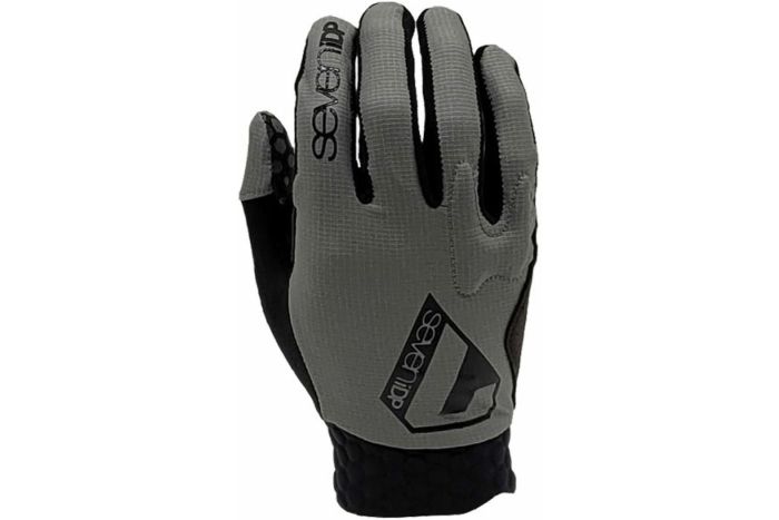 7IDP Project Langfinger Handschuhe