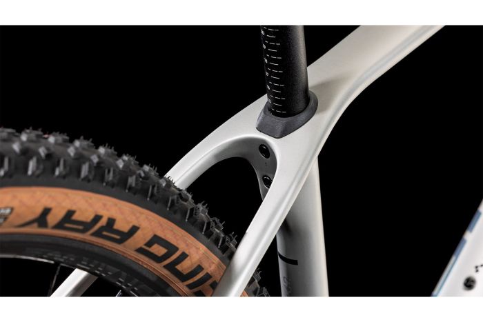 Cube Reaction C:62 Race - 29 Zoll - Diamant - 2025